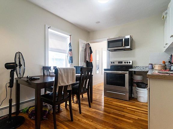 5th image of 378 Western Ave APT 1