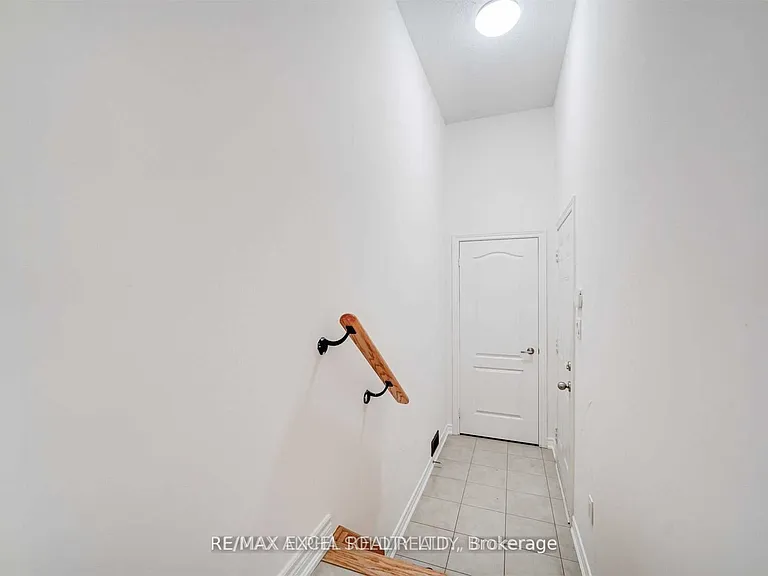 67 Alvin Curling Cres — Photo 20