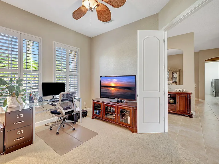 827 SW Grand Reserves Blvd — Photo 7