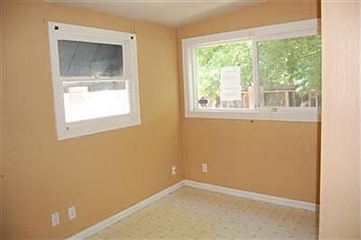 5th image of 2929 N California St