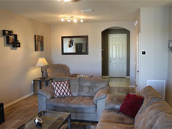 4th image of 2514 Torrens Dr