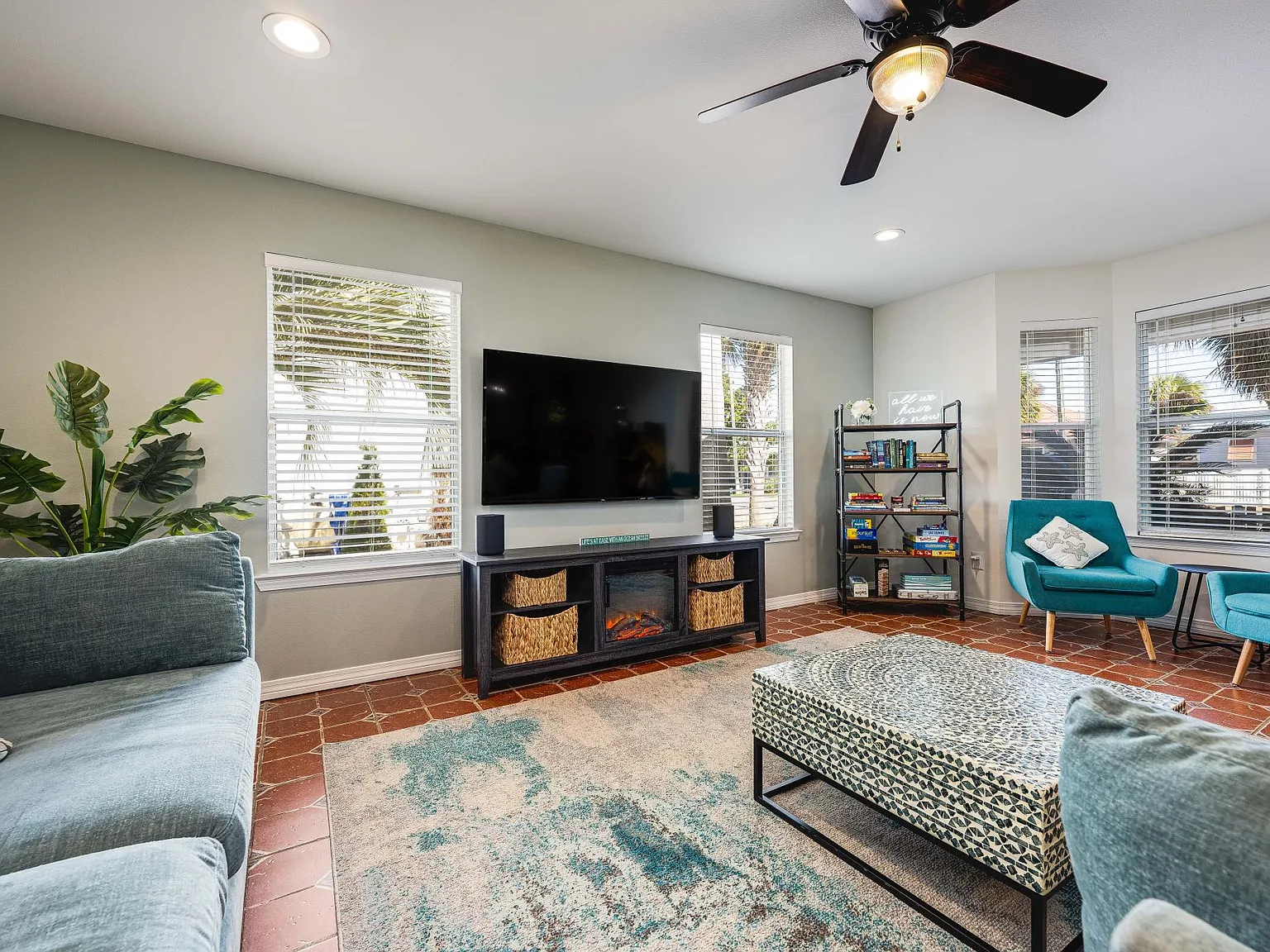 3 bed, 1492 sqft, $9,500 — Photo 4