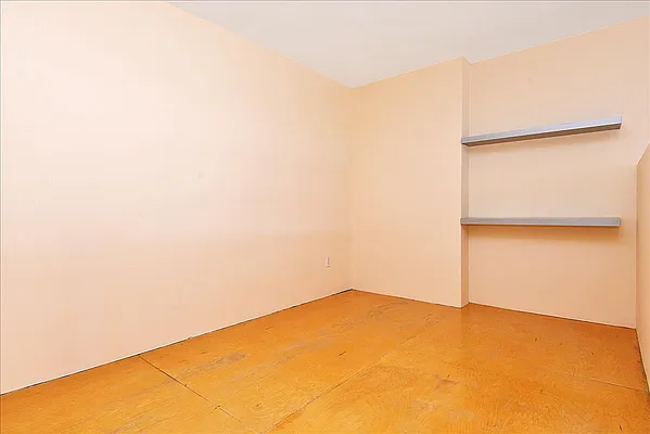 Sold by Douglas Elliman | media 20