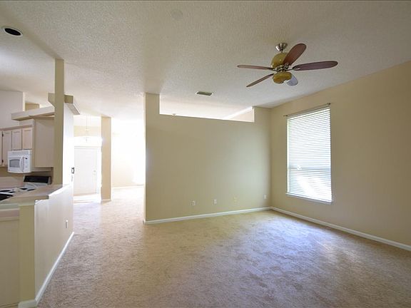 3rd image of 5257 Oxford Crest Dr