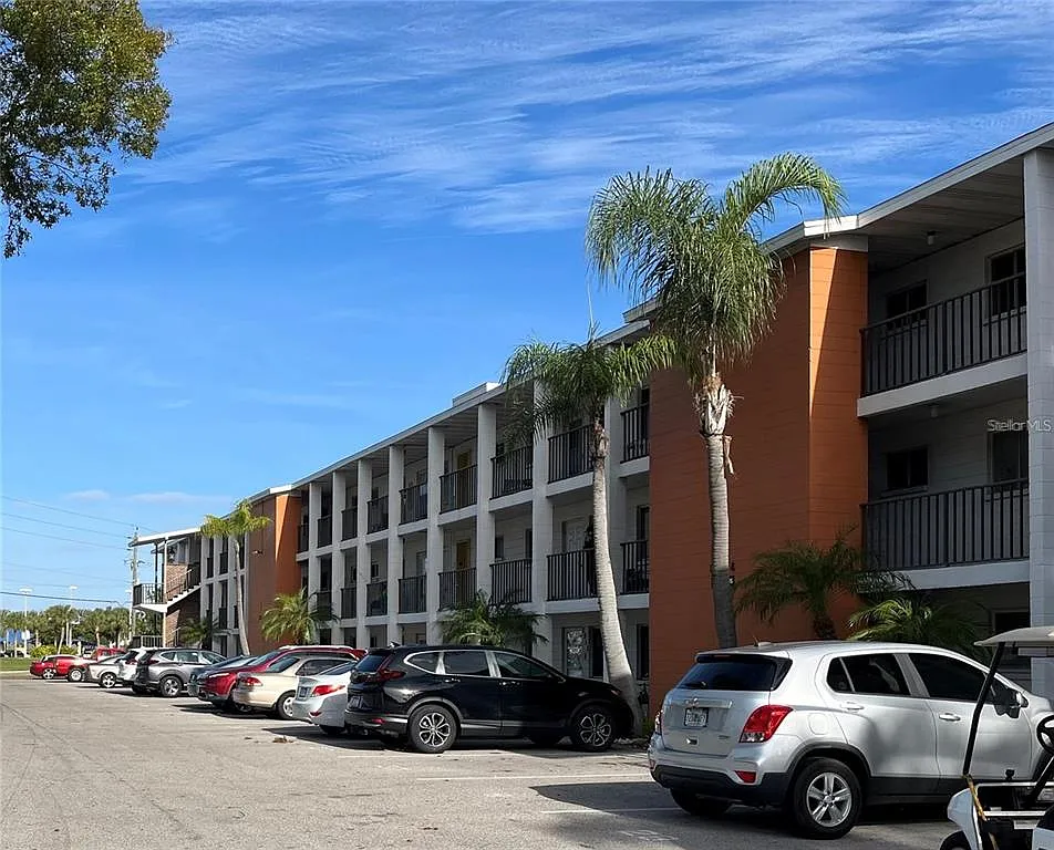 2 bed, 2.0 bath, 1026 sqft, $1,395 — Photo 1