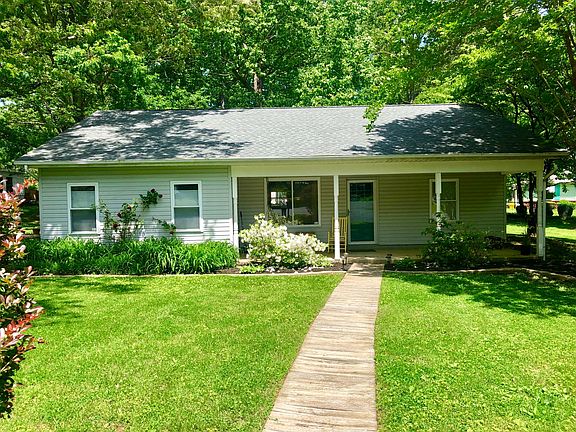 2nd image of 11 Roosevelt Dr