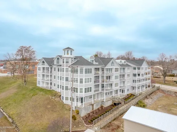 7346 Huron Ave #B-201, Lexington, MI 48450