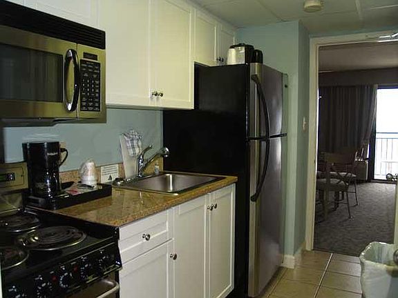 4th image of 2207 S Ocean Blvd #301