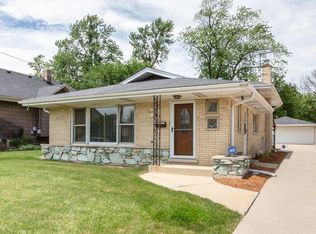 5830 W Maple Ave, Berkeley, IL 60163