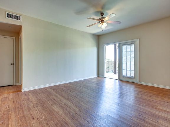 5th image of 1350 Sadler Dr #7-203