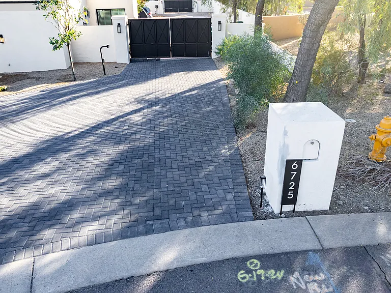 N 65th Pl — Photo 72