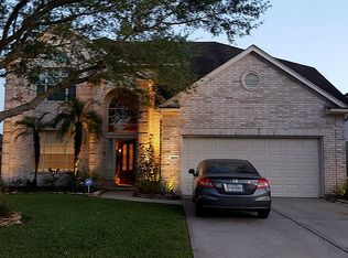 9806 Sunnycoast Ln, Pearland, TX 77584