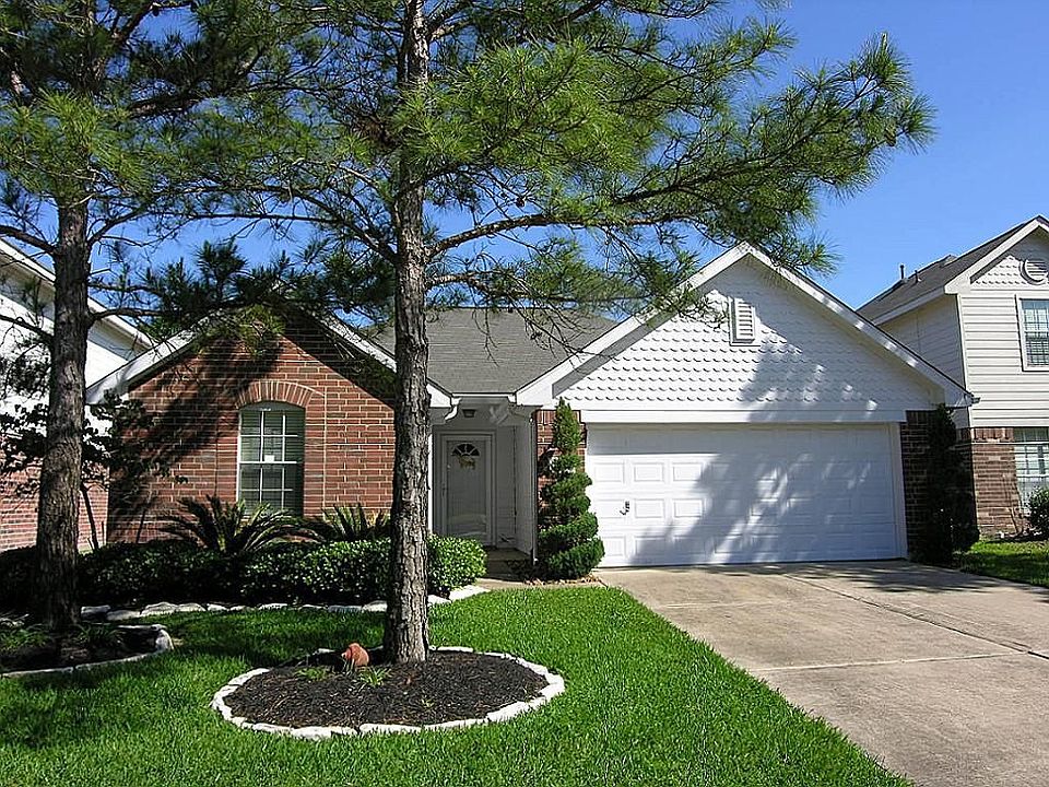 1st image of 20319 Fairfield Park Way