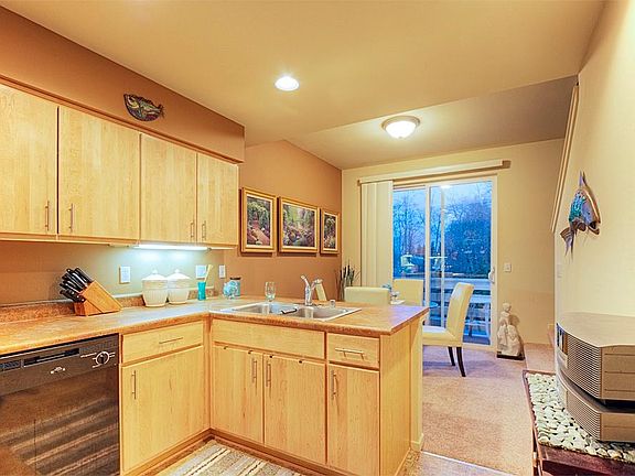 5th image of 5293 Olympic Dr NW Unit B