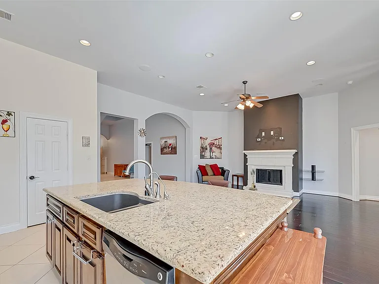 5422 Linden Rose Ln — Photo 20