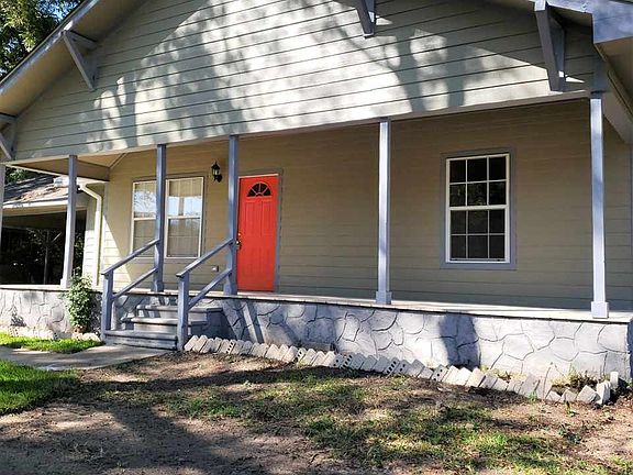 2nd image of 302 King St