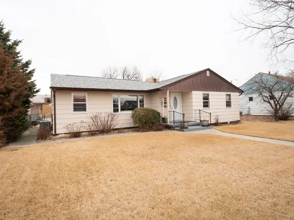428 New York St, Chinook, MT 59523