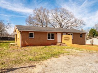 3166 Sigmon St, Connelly Springs, NC 28612
