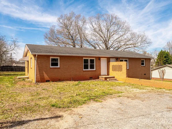 3166 Sigmon St, Connelly Springs, NC 28612