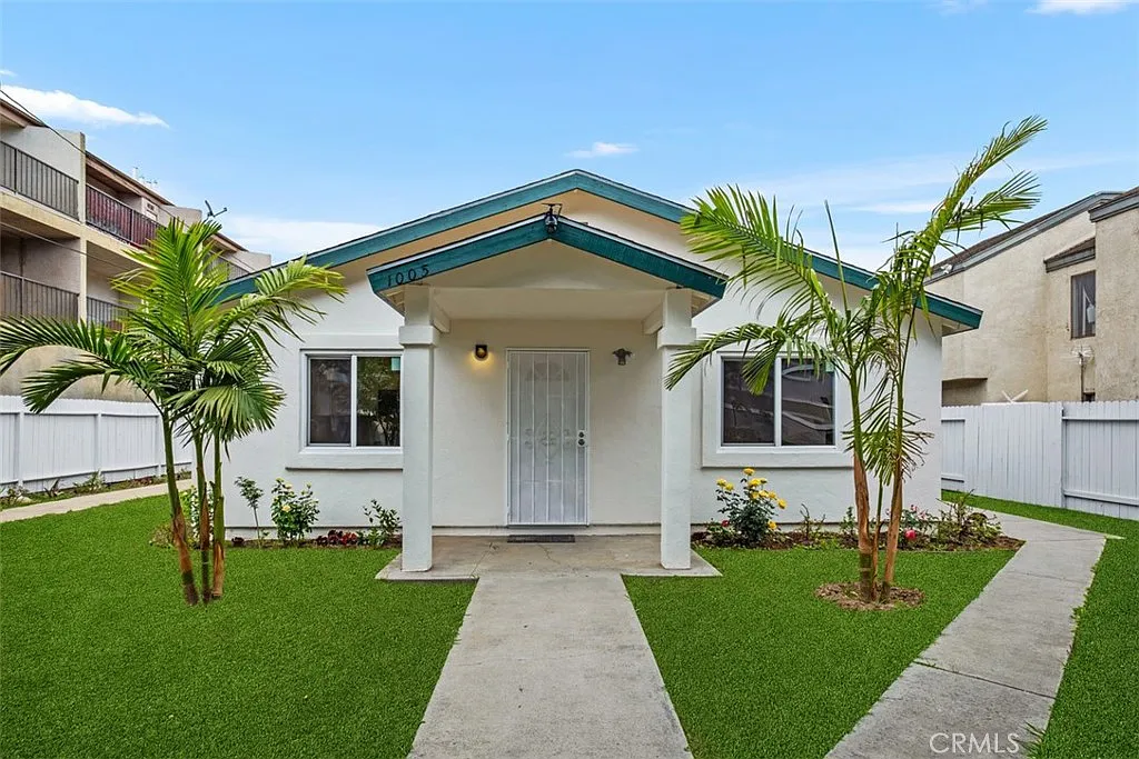 2 bed, 750 sqft, $2,750 — Photo 1