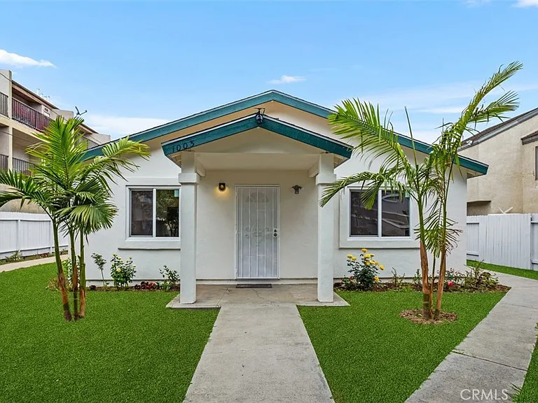 1009N N Parton St — Photo 1