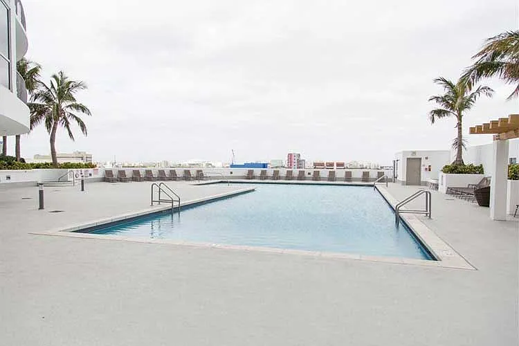 1700 N Bayshore Dr #2805 — Photo 15