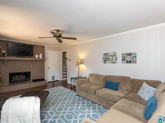 3rd image of 2328 Grantland Pl