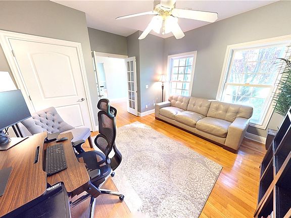 4th image of 2412 Pine Valley Dr