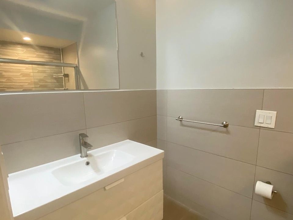 1111 N Old Woodward Ave Unit 5, photo 16