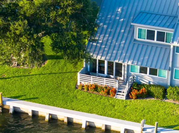 201 Spyglass Lane, Vero Beach, FL 32963
