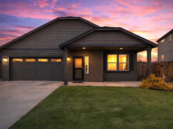 2691 NE 6th Dr, Redmond, OR 97756