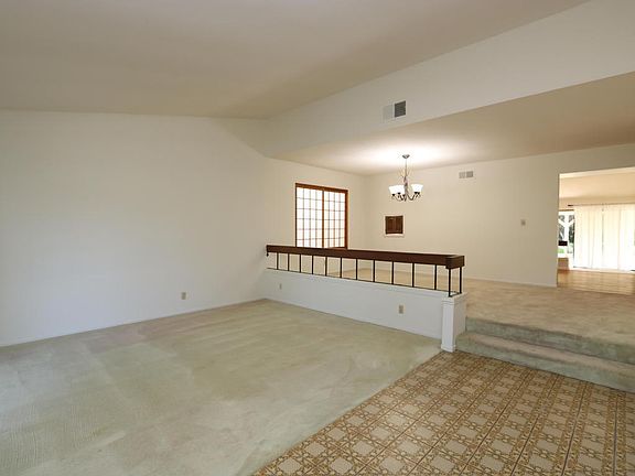 4th image of 2342 Temple Ave