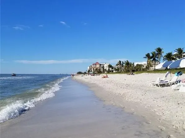 10475 Gulf Shore Dr, Naples, FL