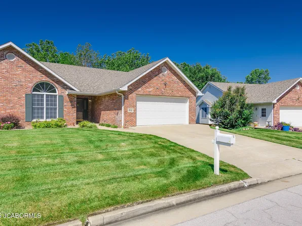 812 Strasburg Ct, Jefferson City, MO 65109