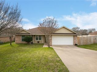 741 Clinton Ln, Midlothian, TX 76065