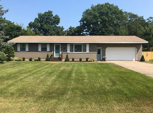 2260 Emens Dr, Muskegon, MI 49444