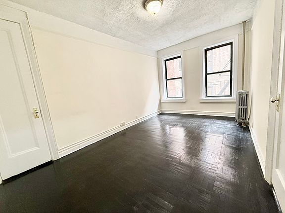 2nd image of 30 Seaman Ave APT 2K