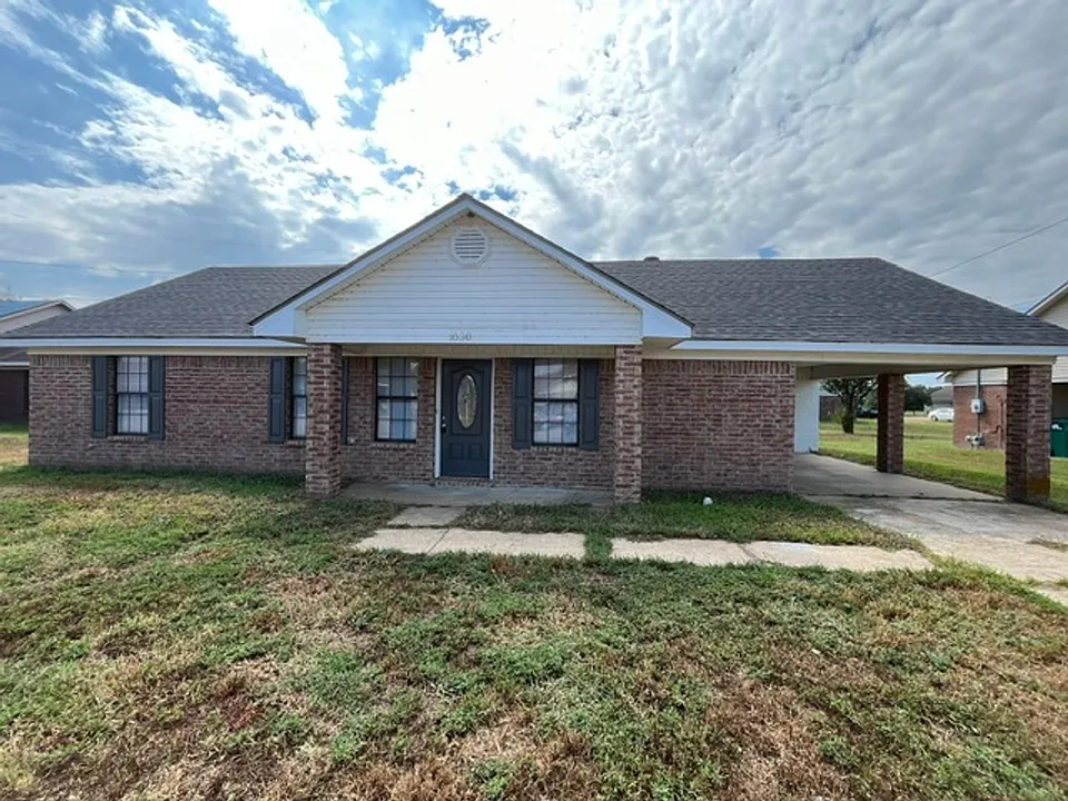 1030 Simpson Cv