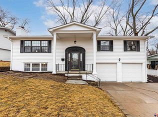 1401 Potter Rd, Bellevue, NE 68005