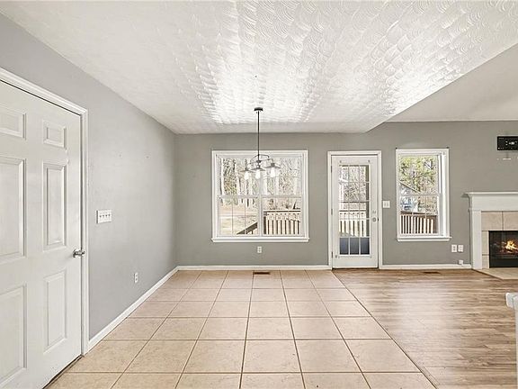 4th image of 170 Double D Rd