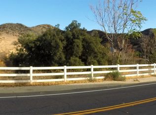 8 Johnson Ave, Val Verde, CA 91384