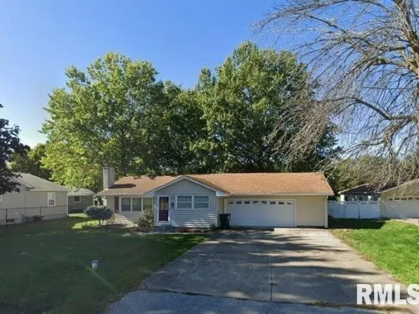 3917 12th St, Moline, IL 61265