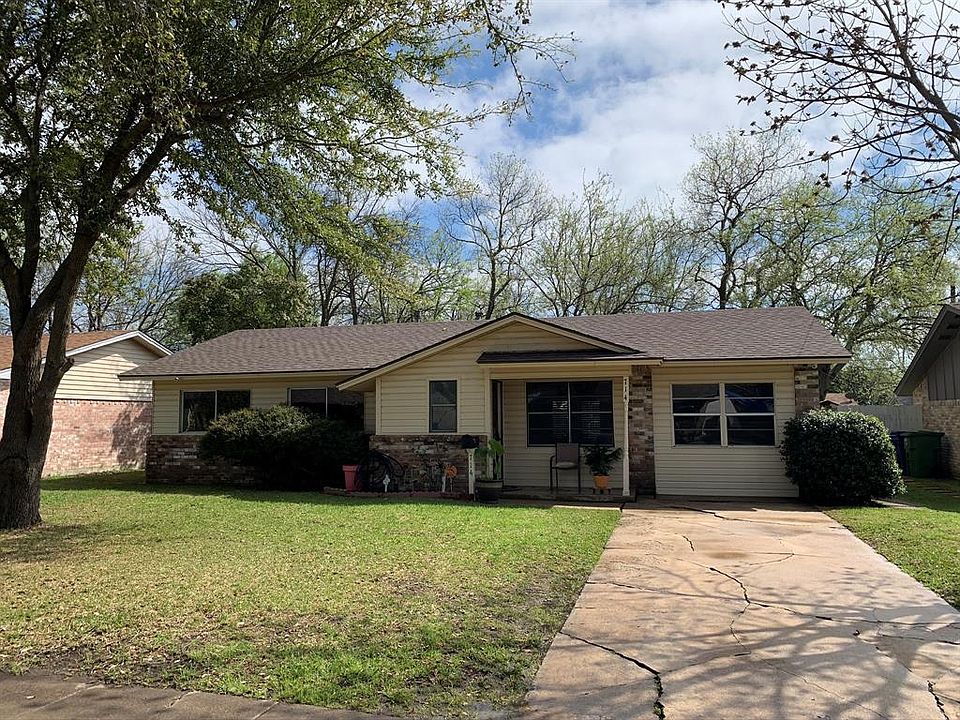 1st image of 714 Sunset Dr