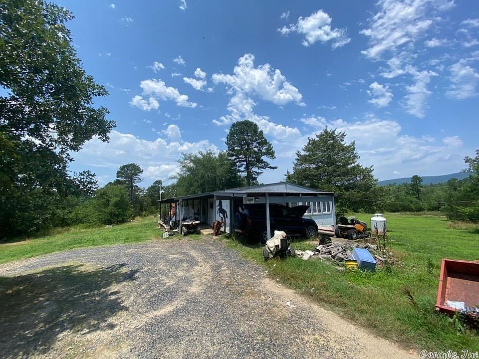 2nd image of 170 Stone Ln
