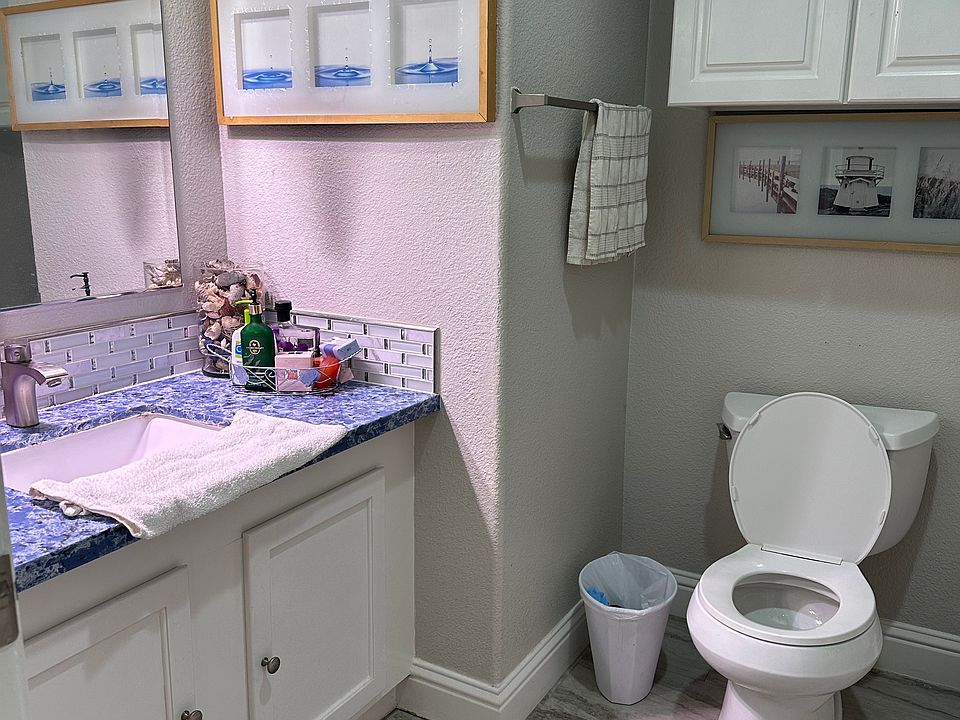 2nd image of 103 El Bosque Ave