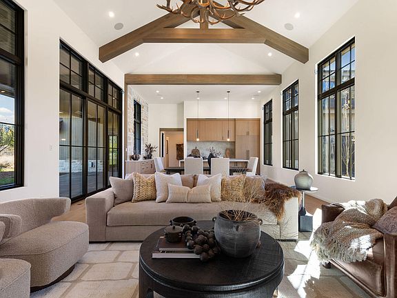 4th image of 21 Cliff View Way