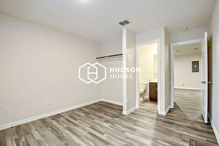 923 Burgan St #A — Photo 10