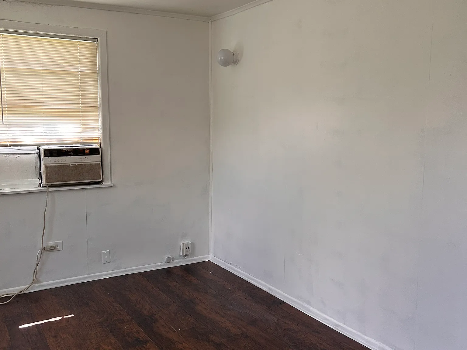 1 bed, 666 sqft, $995 — Photo 2