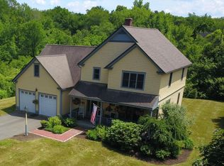 16 Kestrel Ln, Amherst, MA 01002