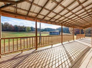 153 Tracey Beach Rd, Oakdale, TN 37829